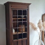 Parisian wardrobe - showcase spirit