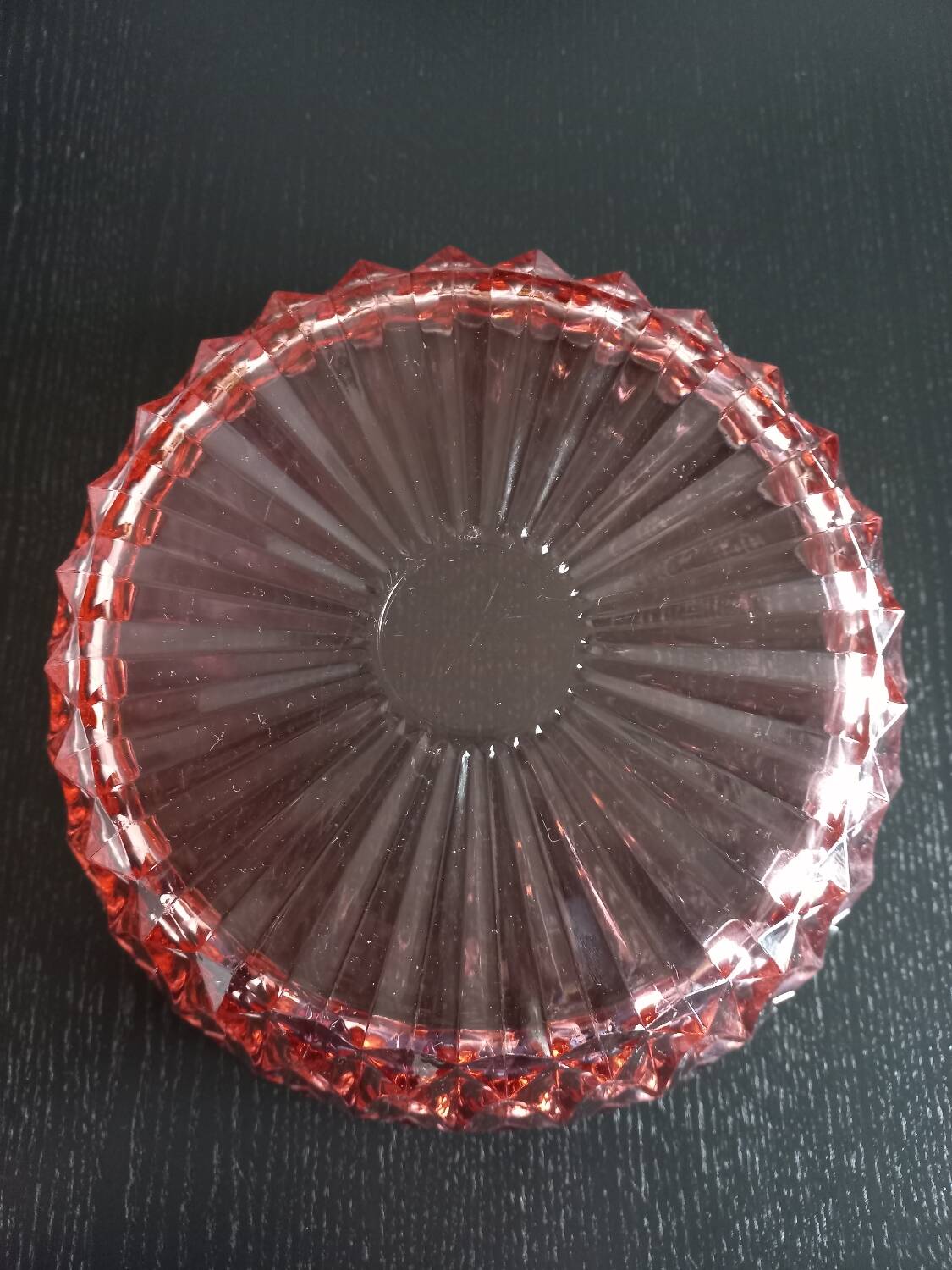 Chiseled pink glass salad bowl