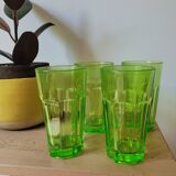 Quatre verres à citronnade vert fluo