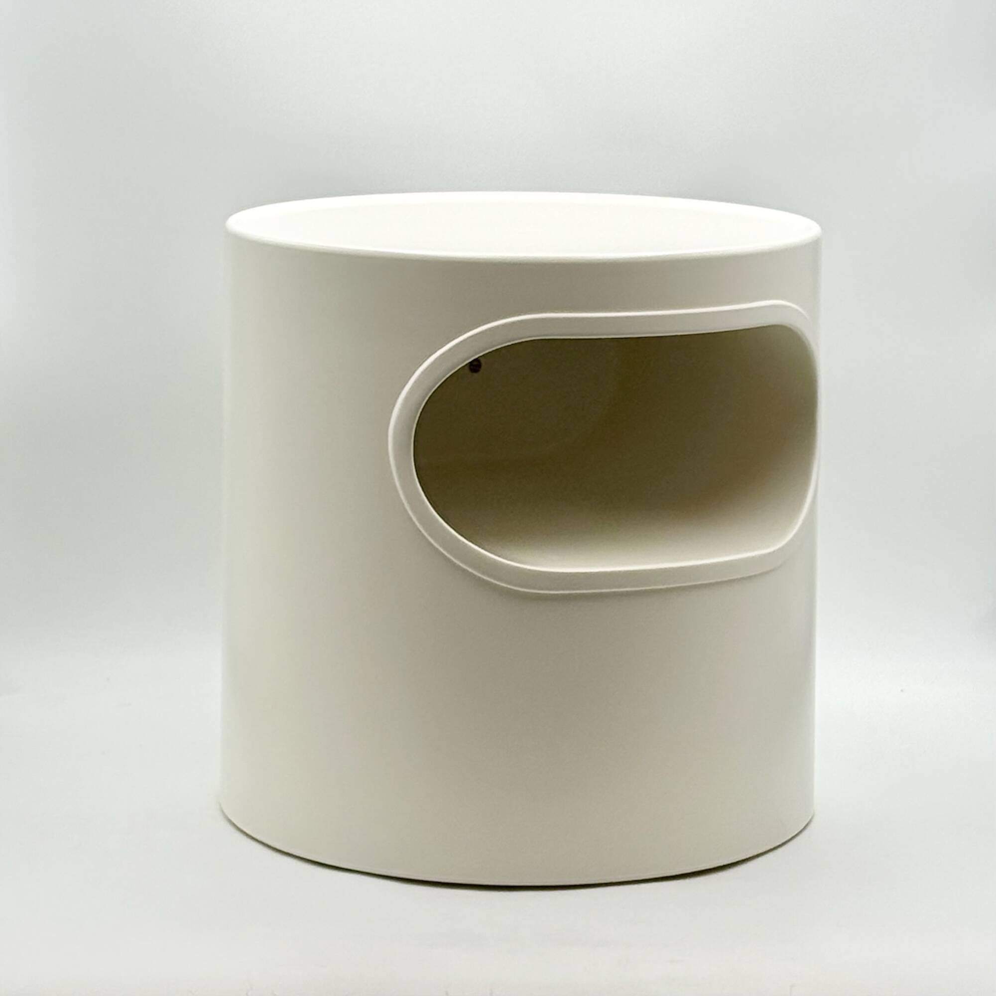 White Artemide Giano Vano Side Table, Italy 1970s – Space Age Design