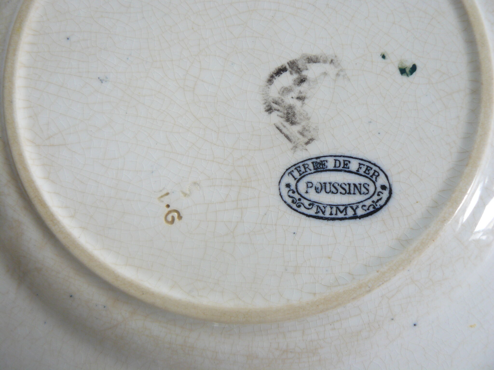 Lot of 2 dinner plates model railway land "chick"