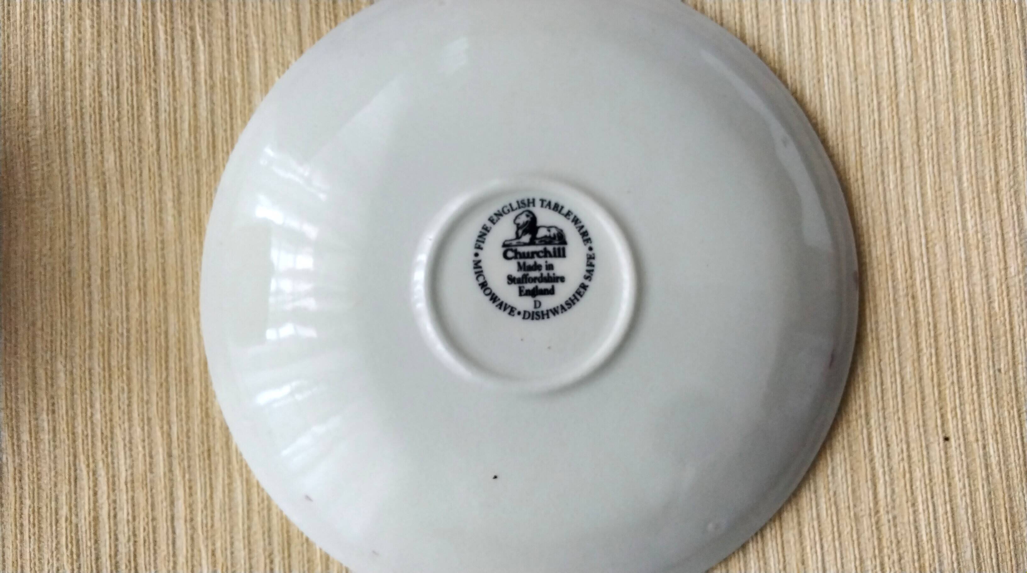 2 tea or coffee cups Porcelain Churchill Model Rosetta