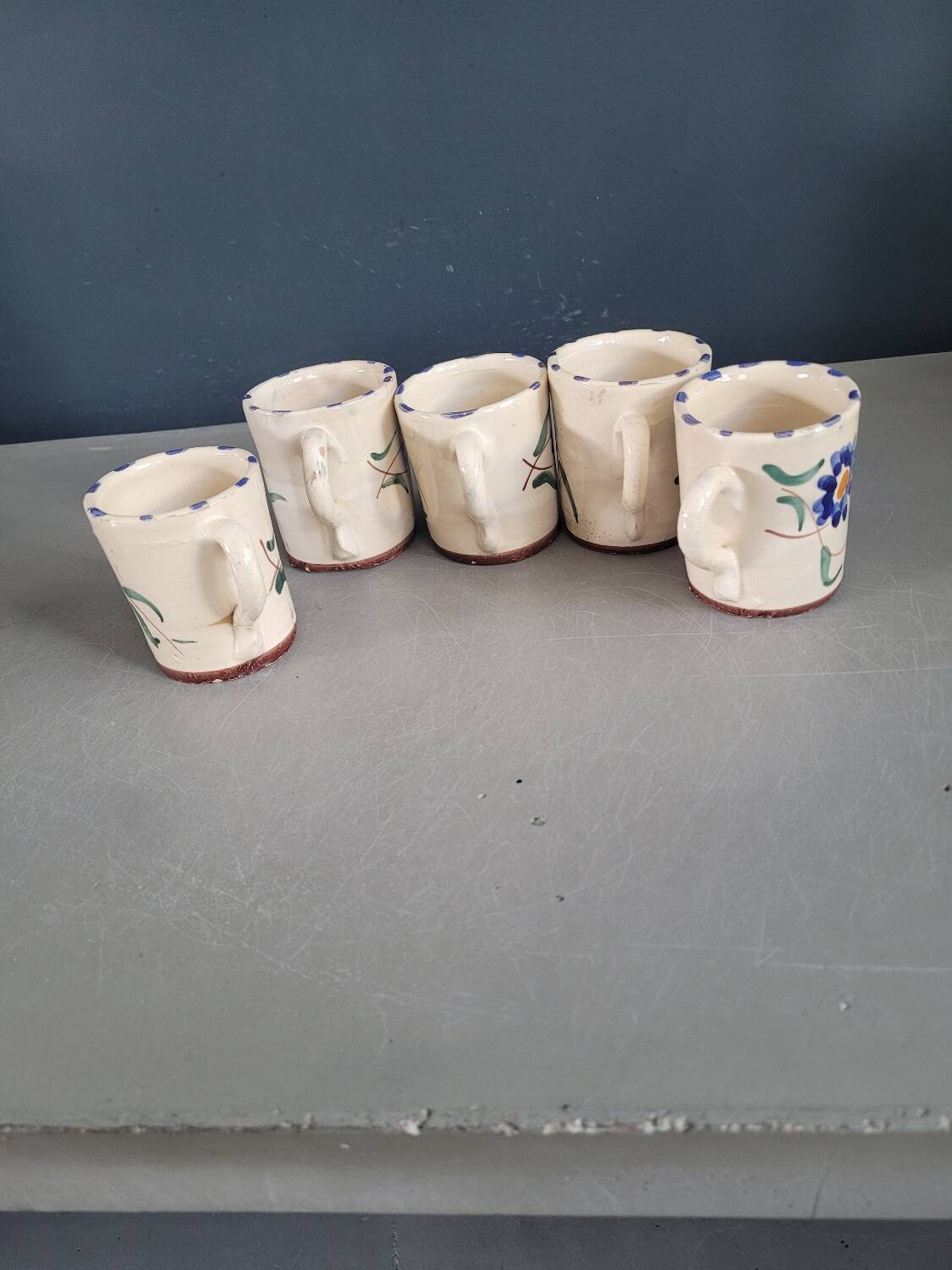 Set of 5 glazed ceramic coffee mugs