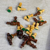 Travel chess set, in marquetry, magnetic pieces