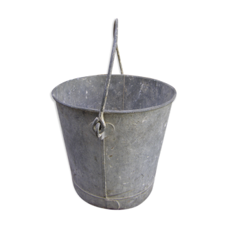 Vintage bucket