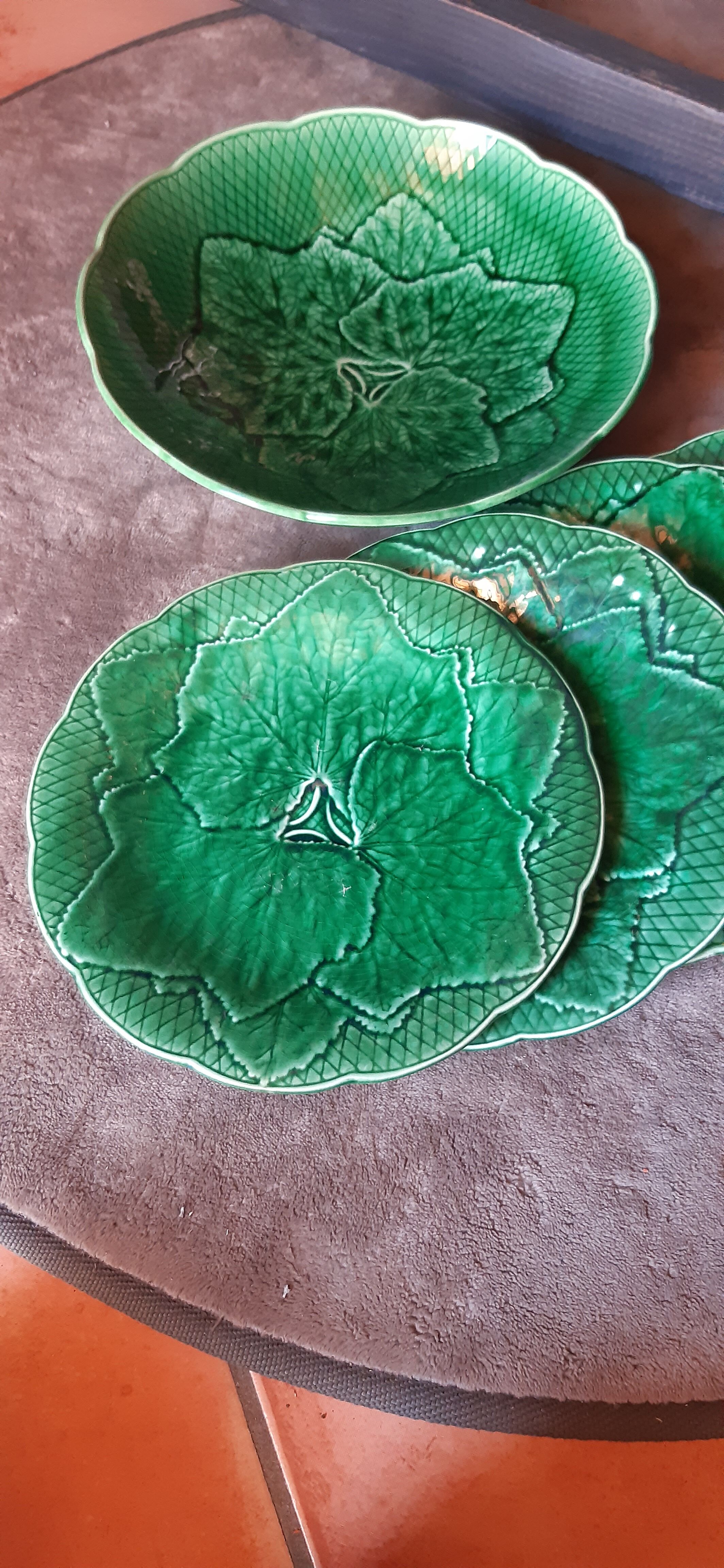 Plates in gien earthen earthenware slurry