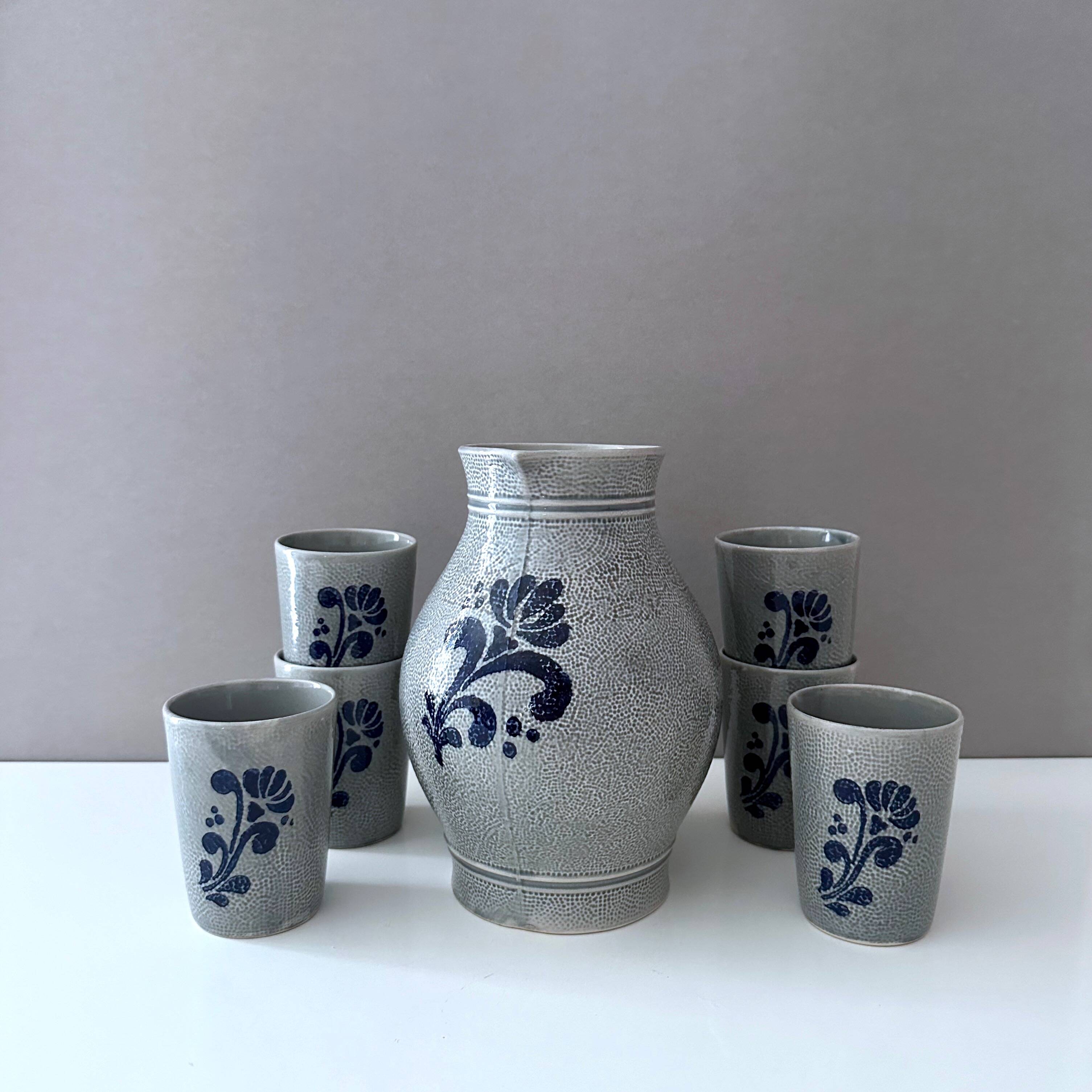 Vintage jug + 6 mugs, wine jug, ceramic jug, water jug