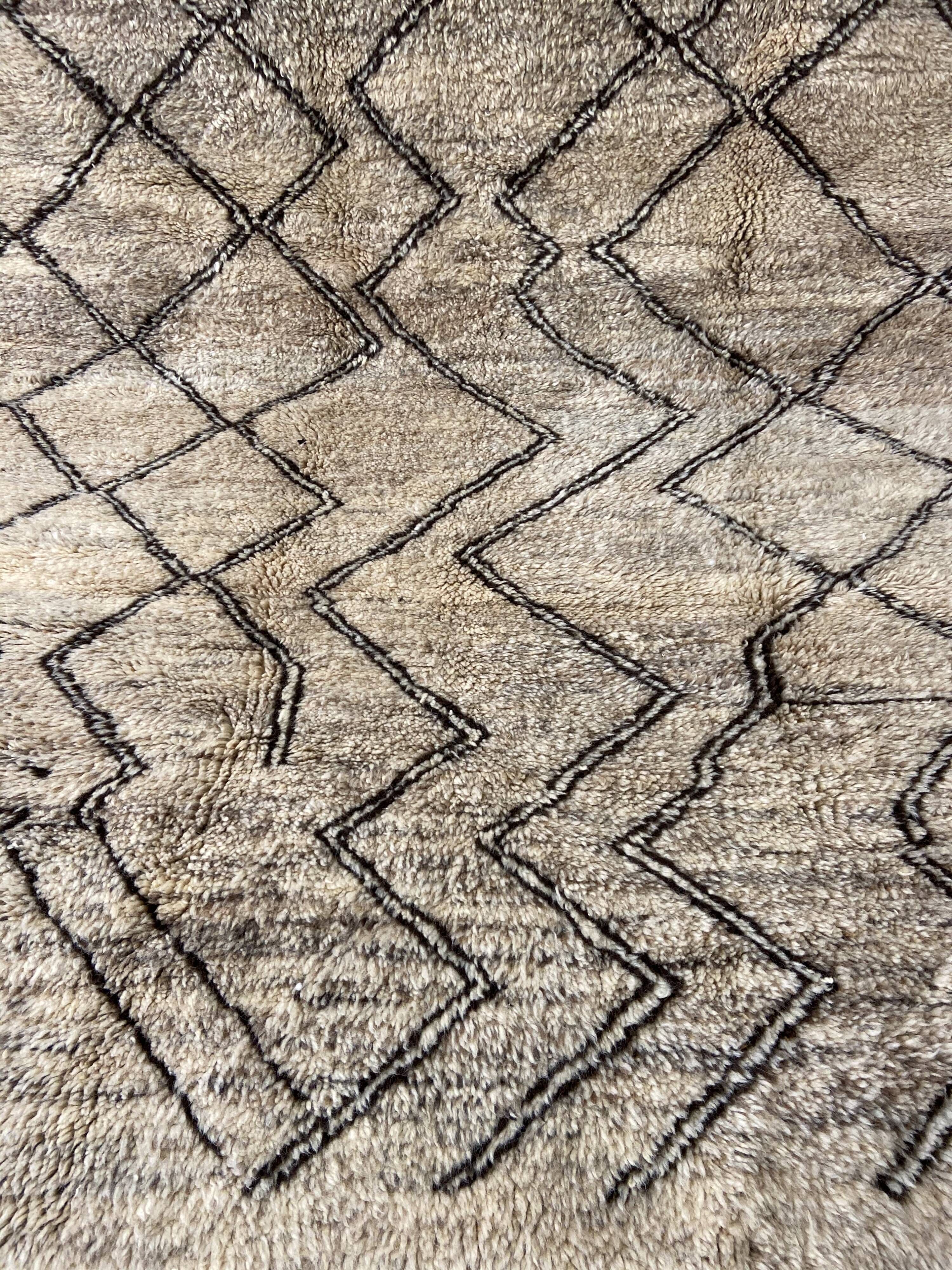 Berber blessed ouarain rug 315x190cm