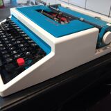 Blue Underwood 315 Portable Typewriter