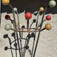 Ancien portemanteau en fer forgé type clé de sol par Roger Féraud