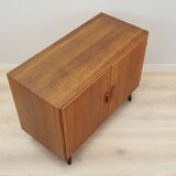 Walnut cabinet, Danish design, 1960s, designer: Børge Mogensen