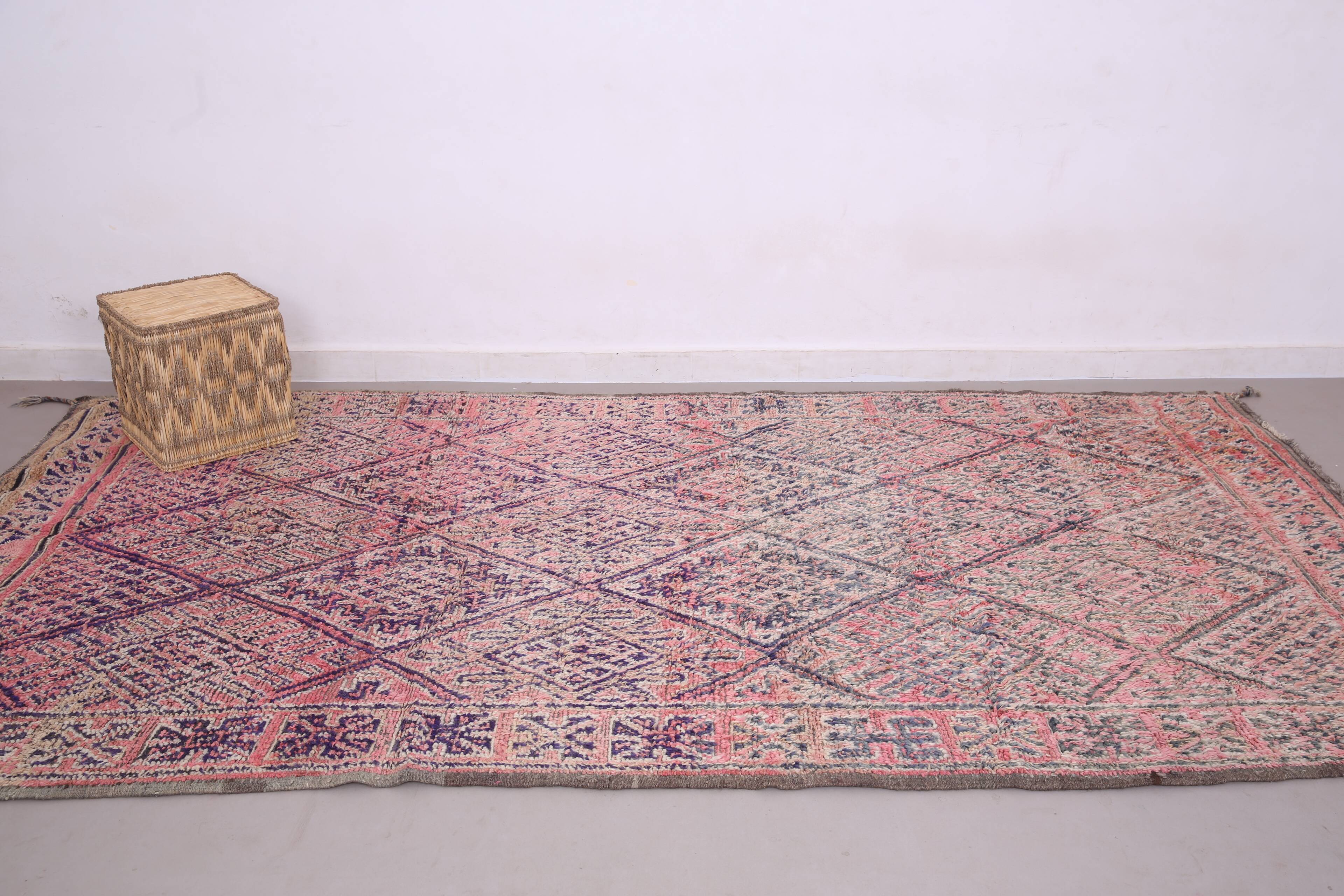 Pink Vintage Beni mguild Rug 185 x 348 cm - Berber Wool Rug - Moroccan Rug
