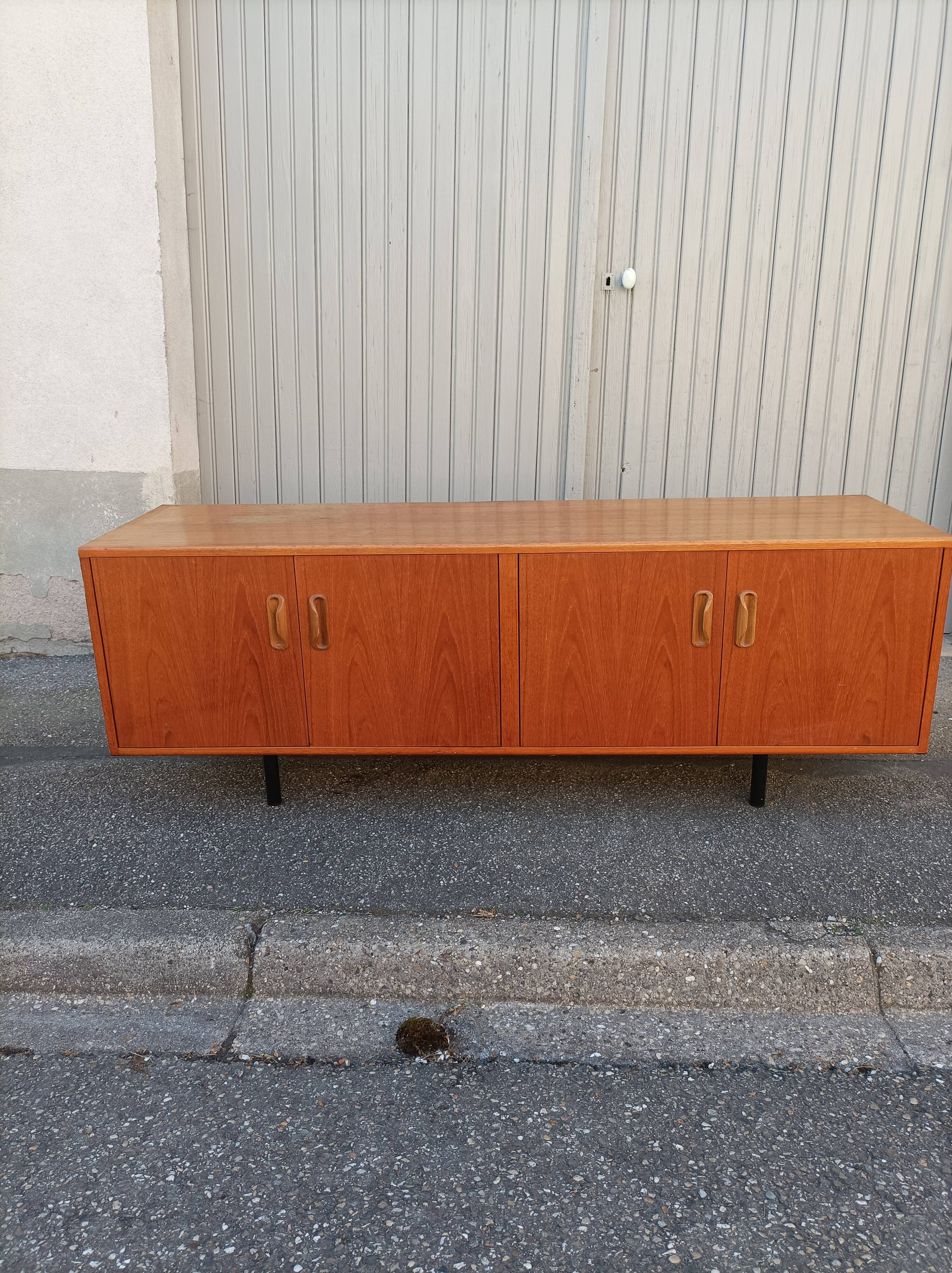 Vintage 4-door row