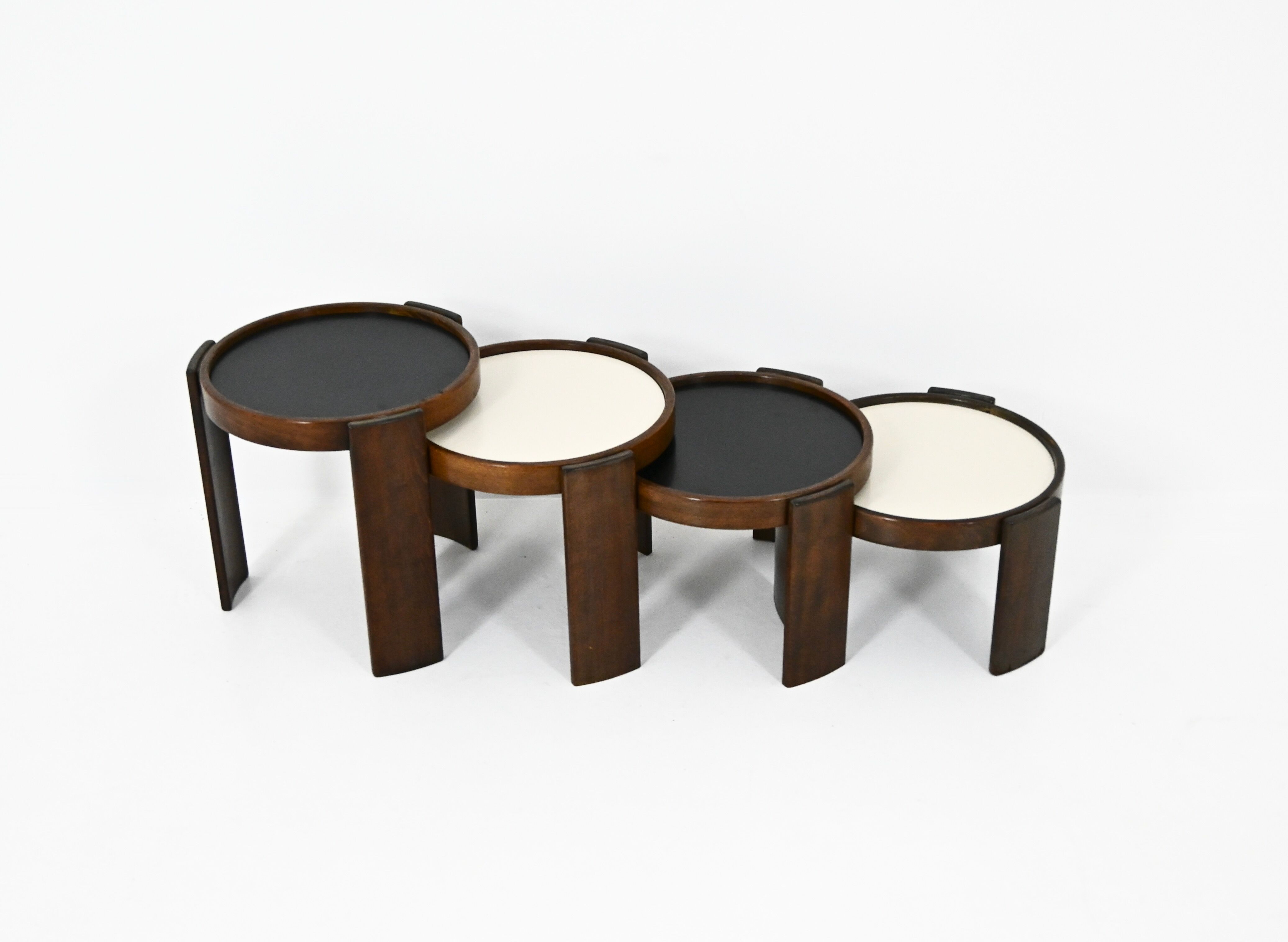 Nest tables model 780, by Gianfranco Frattini for Cassina, 1960s