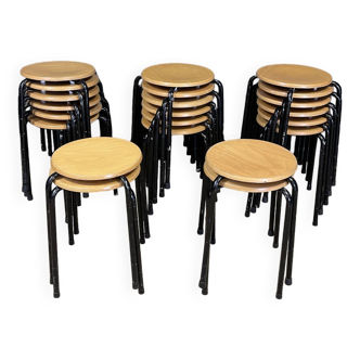 Lot de 22  tabourets d'école bois pieds noirs