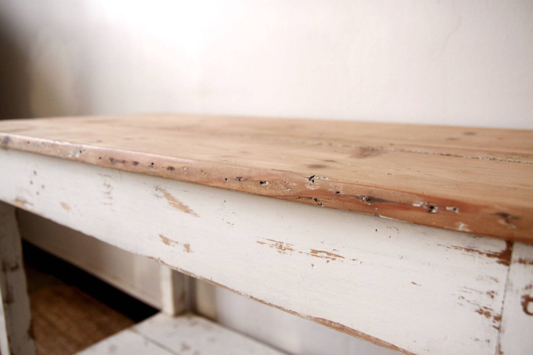 Shabby chic wooden console