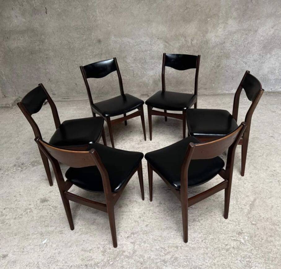 Series Set of 6 vintage Scandinavian rosewood chairs from the 1960s