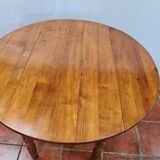 round table 4 feet in cherry wood