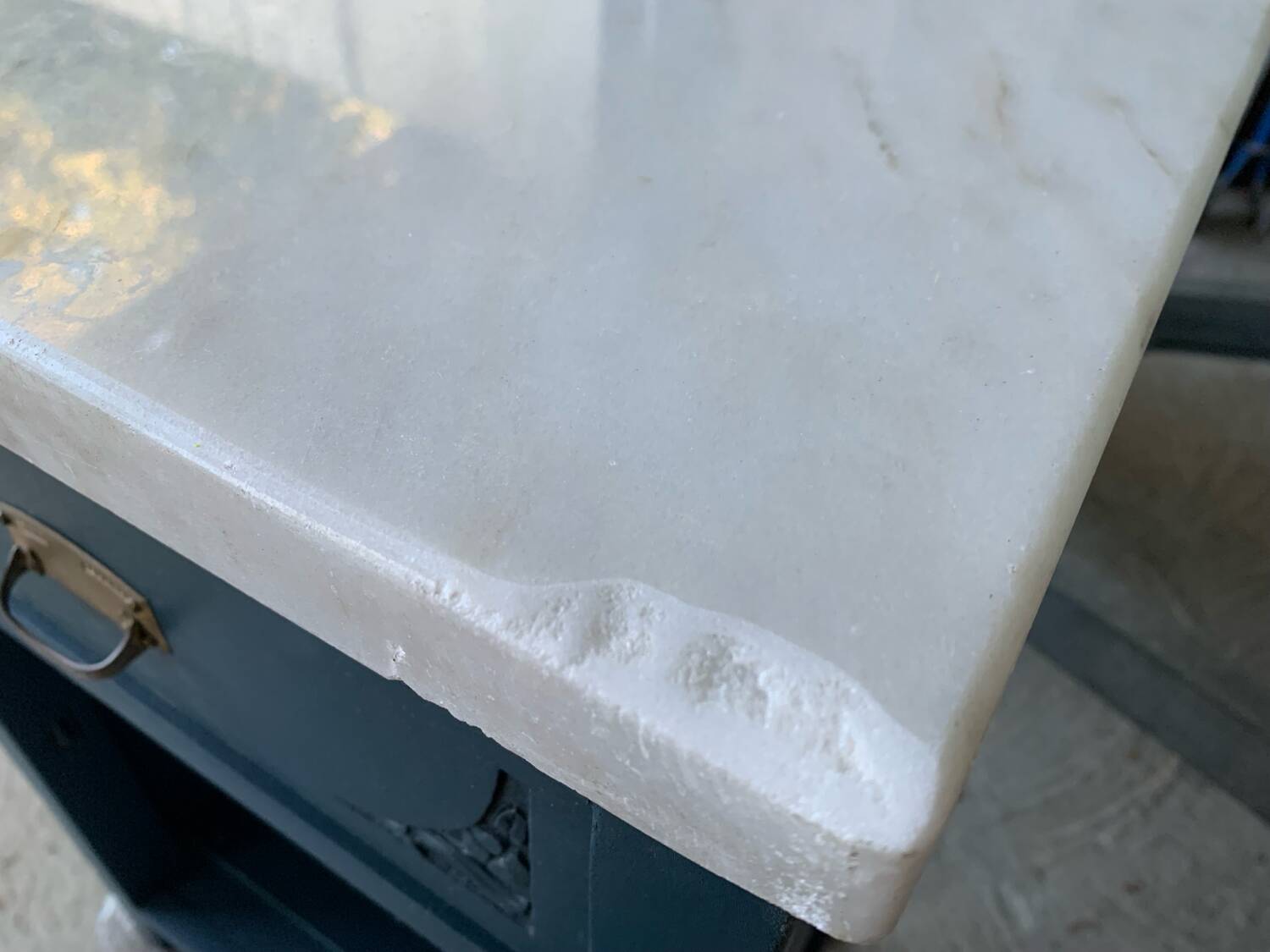 Paire de tables de chevet Art-Déco