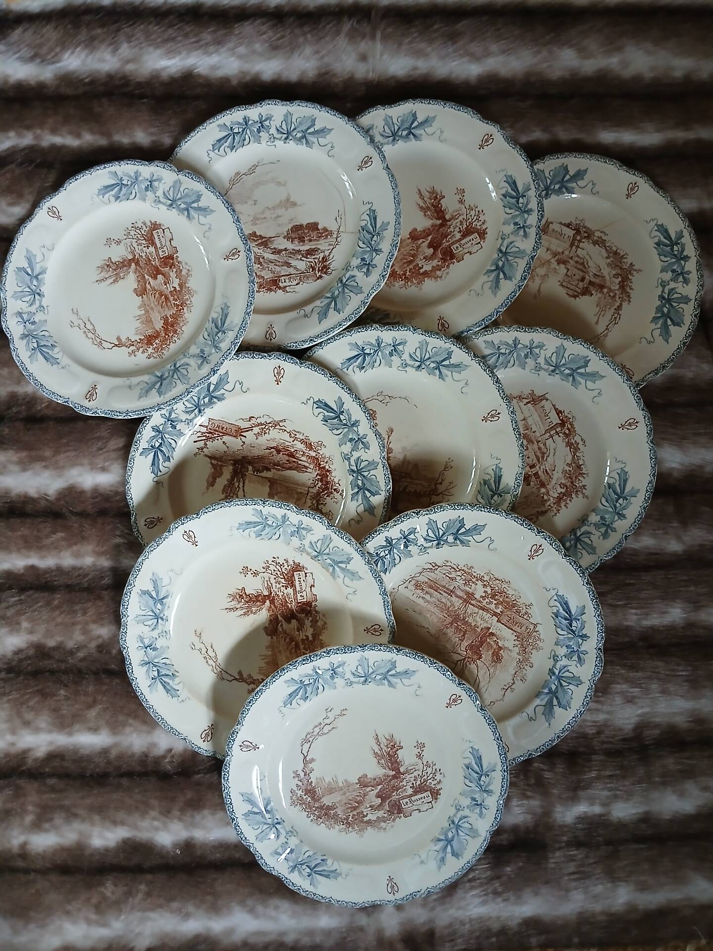 10 antique flat plates "Louis XIII" Choisy le Roi
