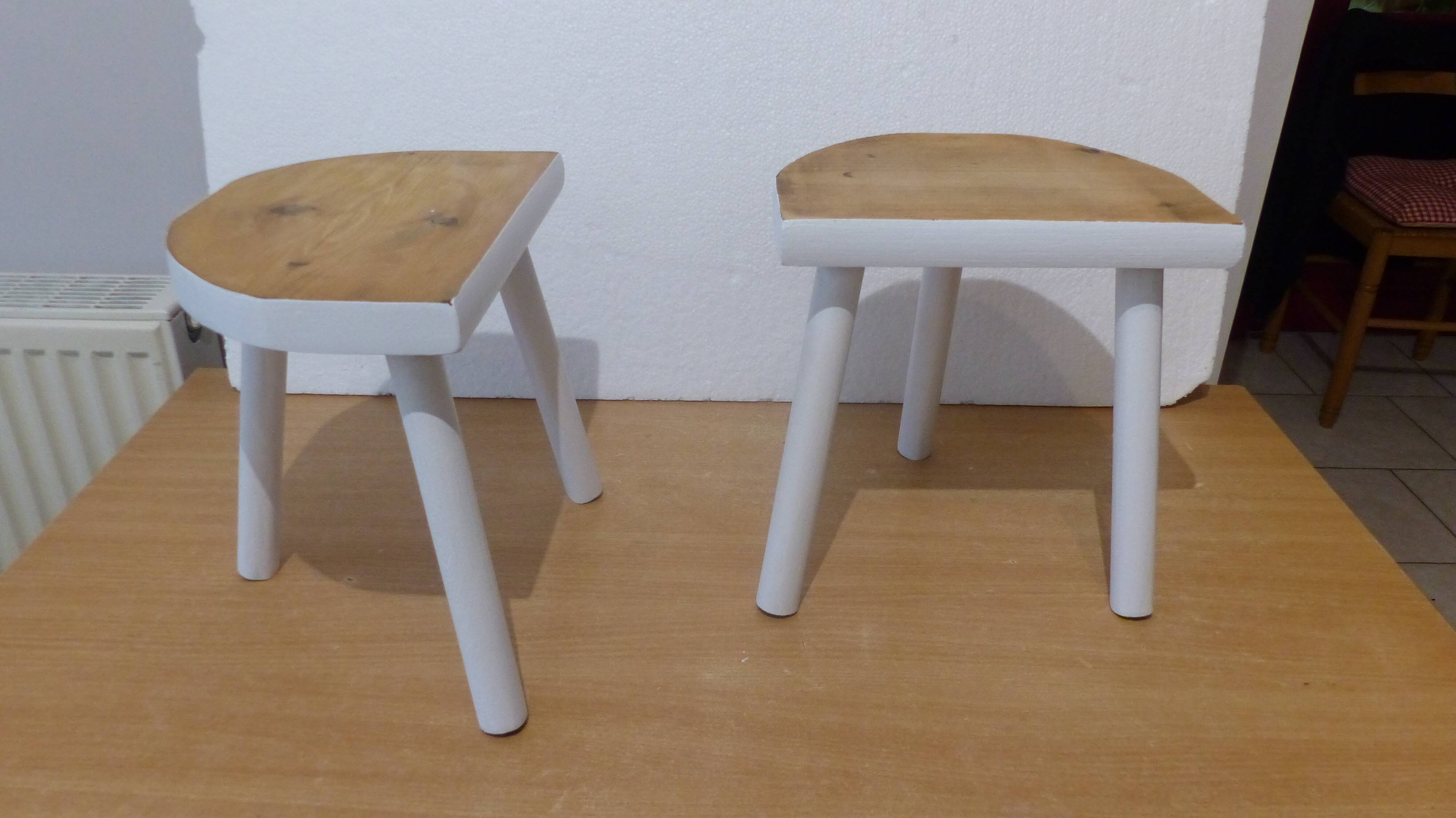 2 tabourets