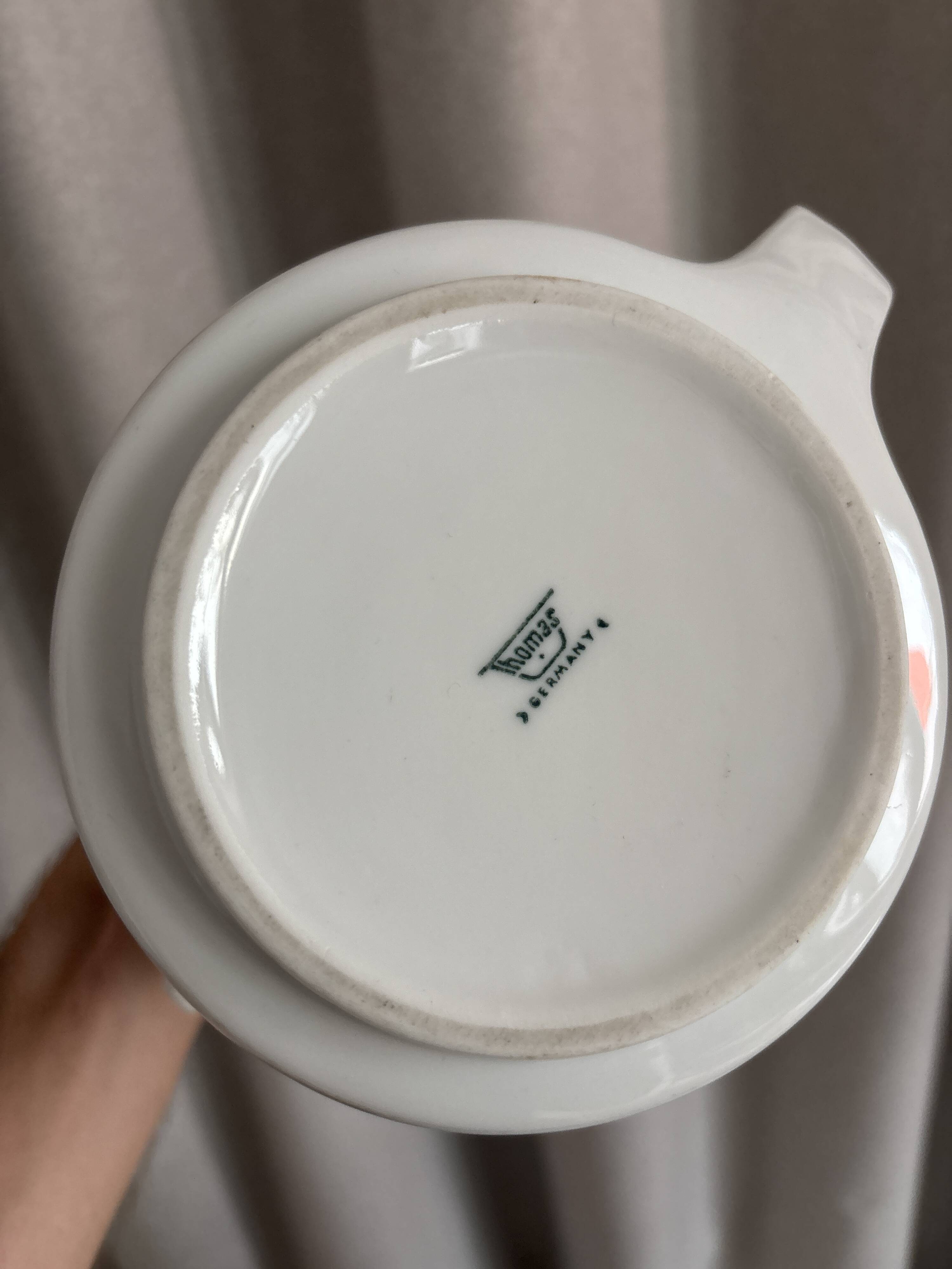 Thomas Rosenthal TC 100 porcelain teapot, designed by Hans Roericht