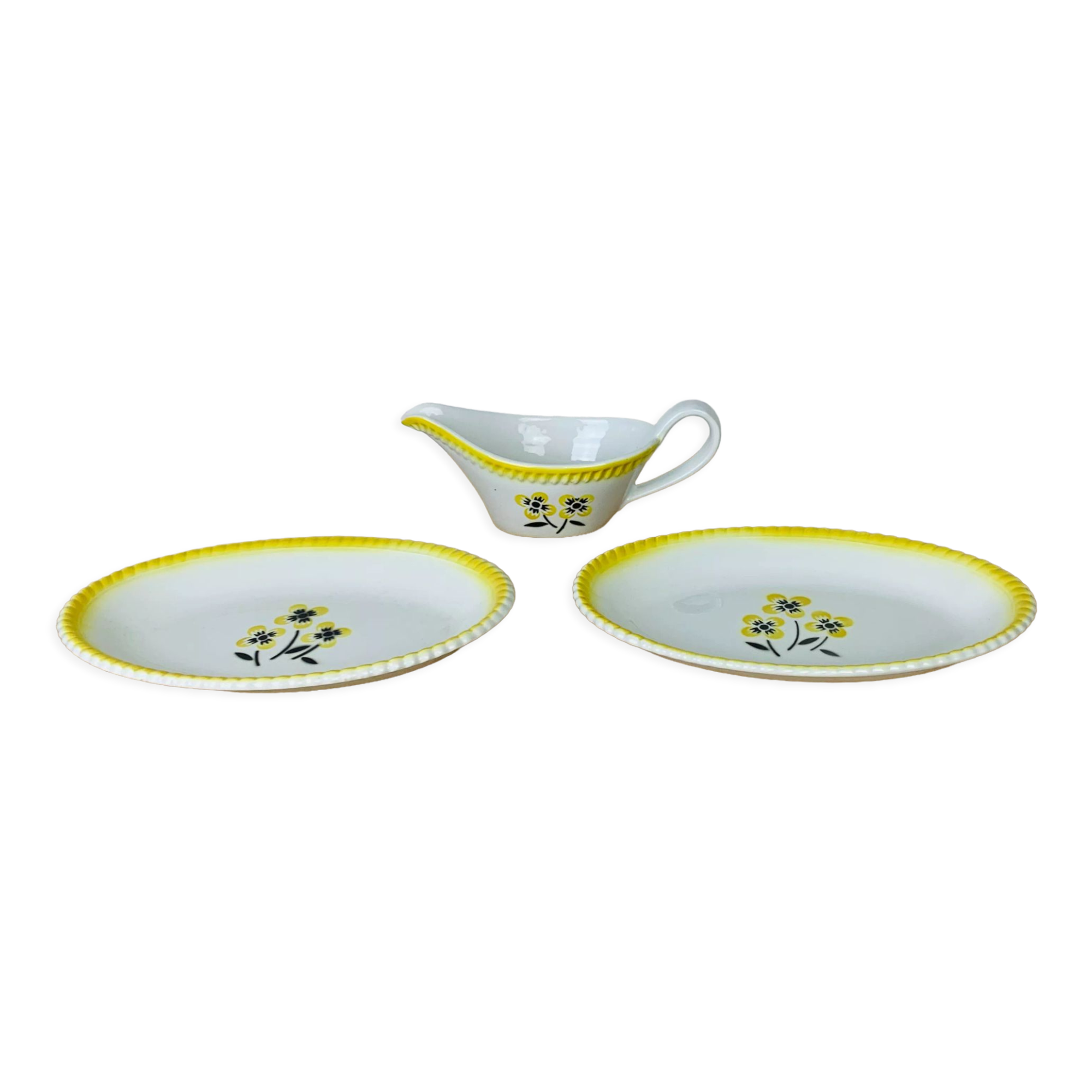 Saucer and two raviers vintage earthenware