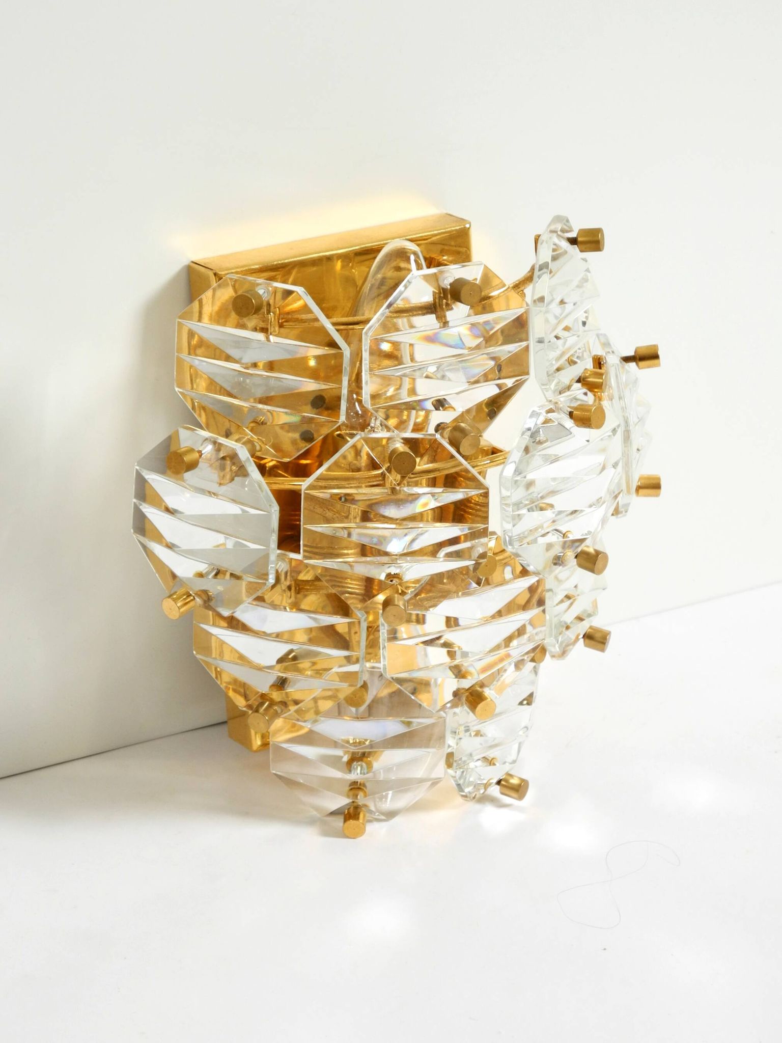 Beautiful original 1960s Kinkeldey crystal glass and brass wall lamp