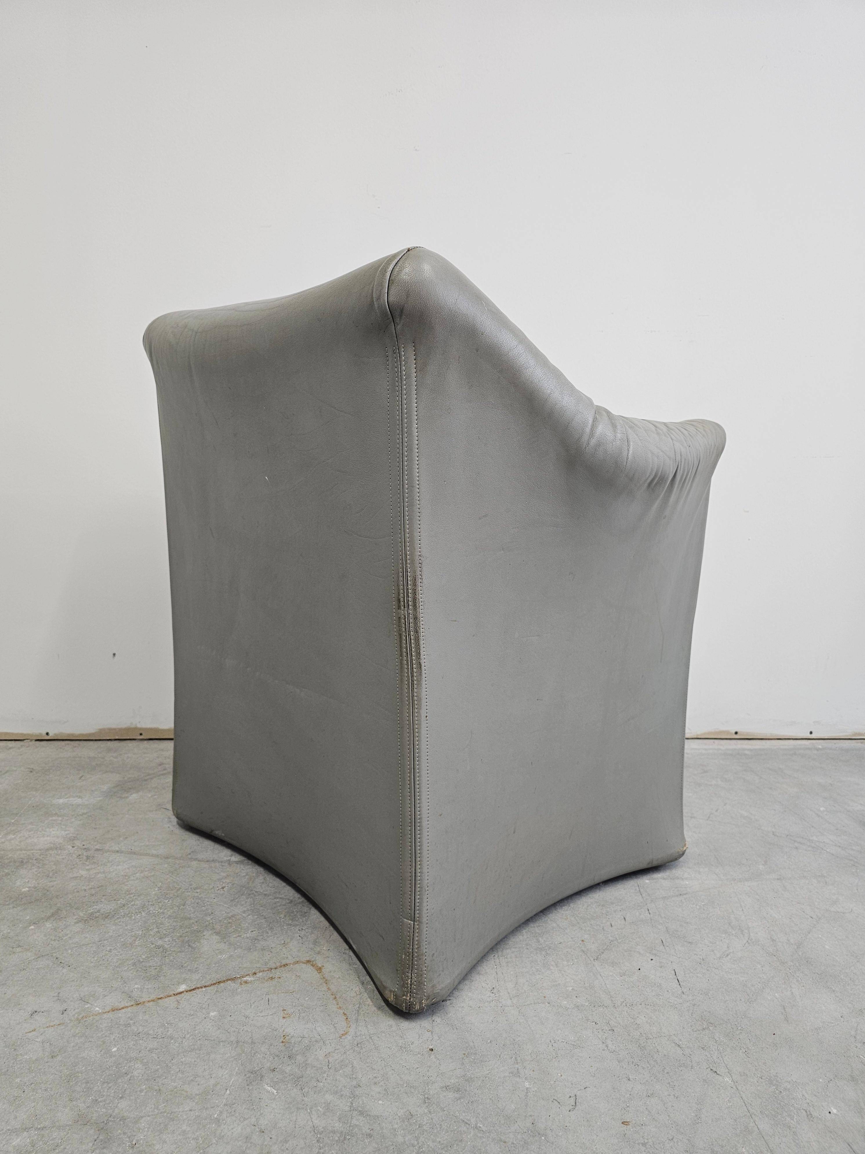 Postmodern leather armchairs Tentazione by Mario Bellini for Cassina.