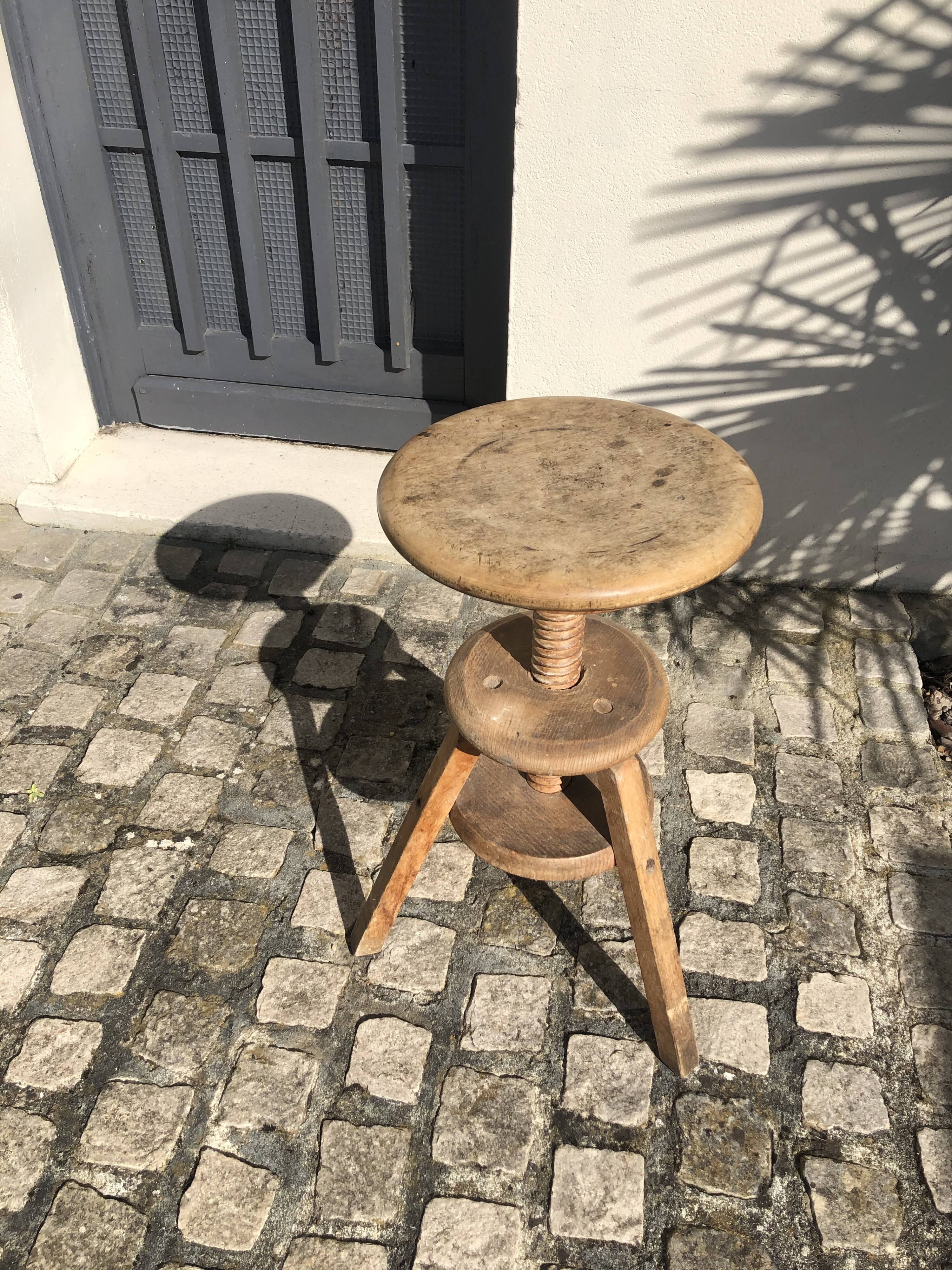 Wooden screw stool