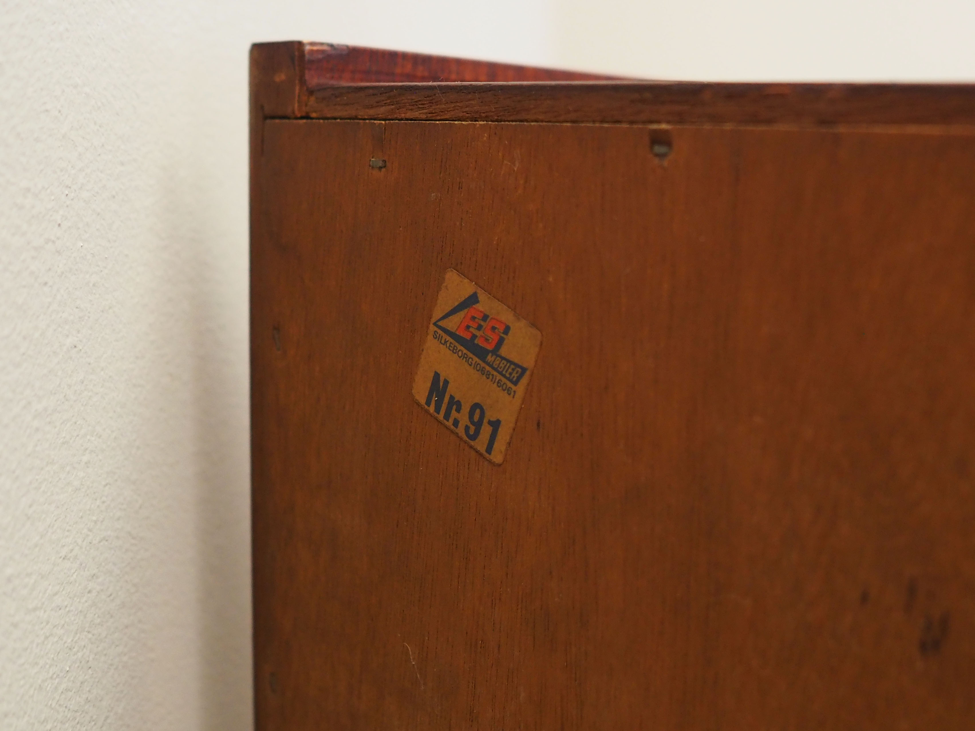 Enfilade en teck, design danois, années 1970, fabriquée par ES Møbler