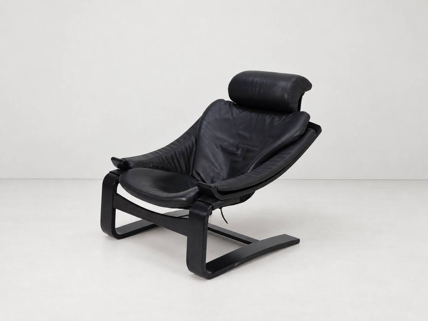 Kroken Armchair in Black Leather by Ake Fribytter for Roche Bobois