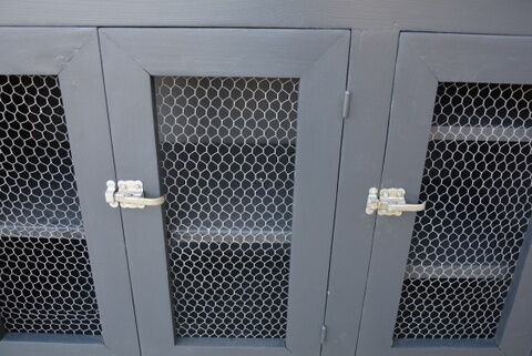 Caged Parisian buffet type breakfast buffet