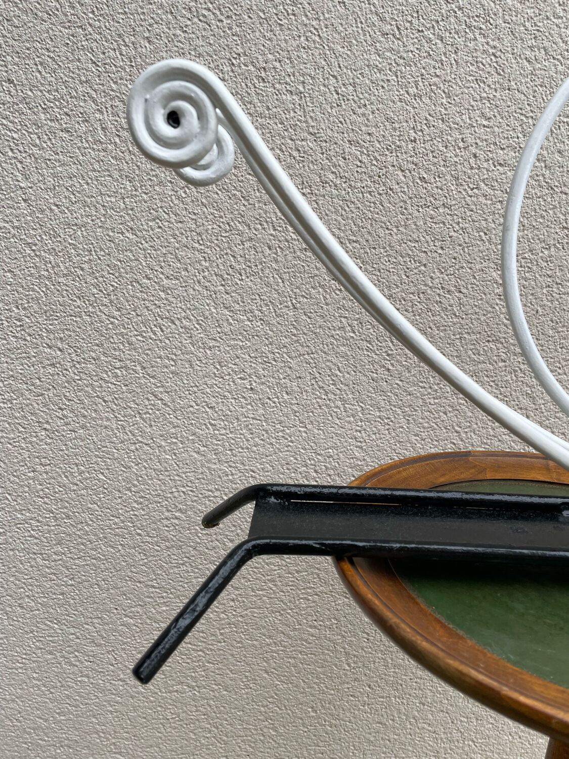 Vintage magazine holder