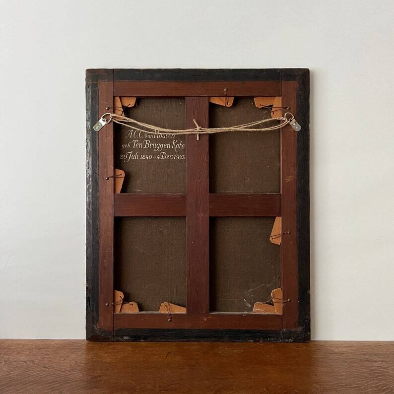 Antique Oil Painting on Canvas With Frame "Portrait of Noble Lady