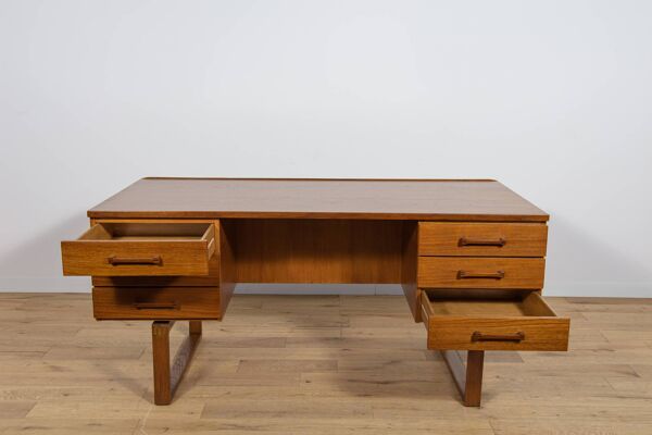 Bureau indépendant en teck du milieu du siècle par Torben Valeur et Henning Jensen pour Dy