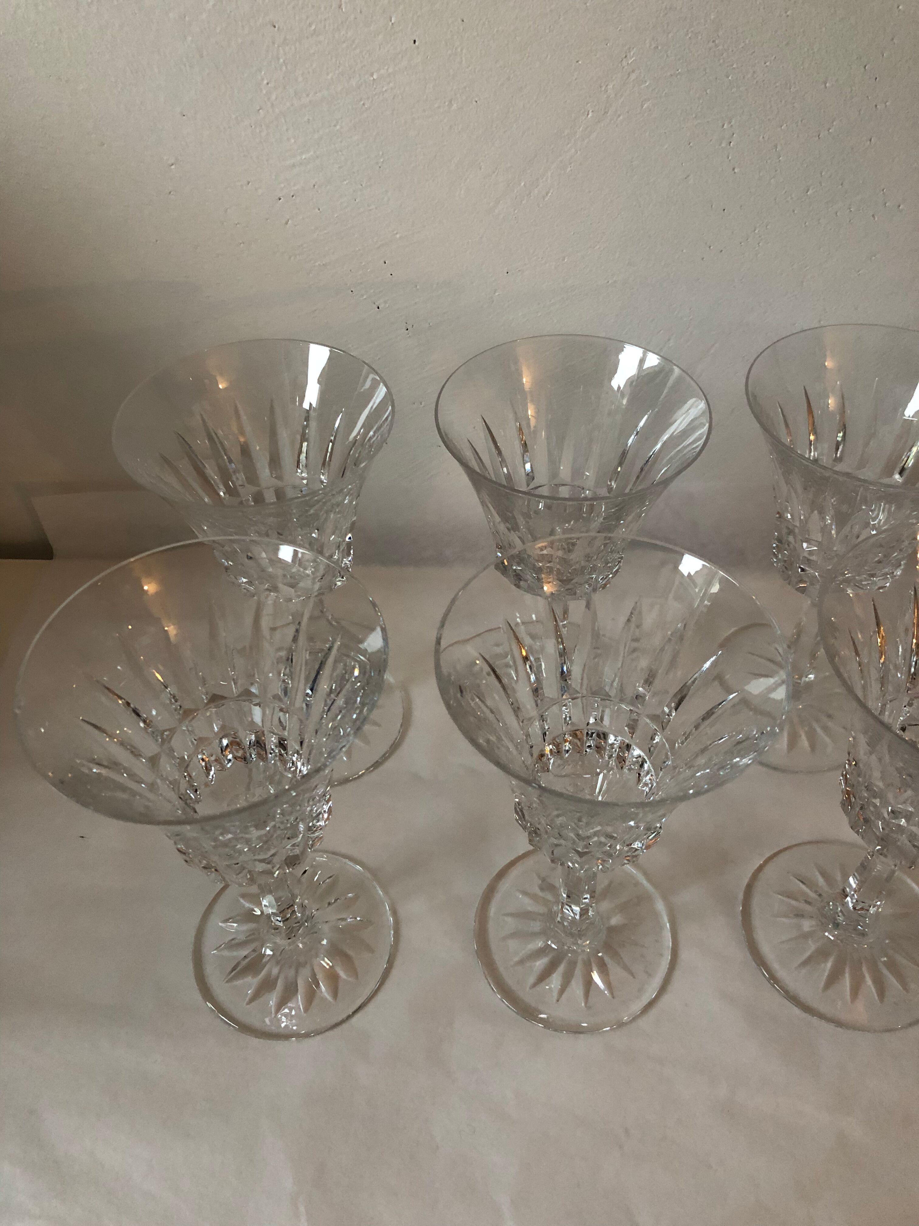 Suite of 8 water Baccarat Crystal glasses