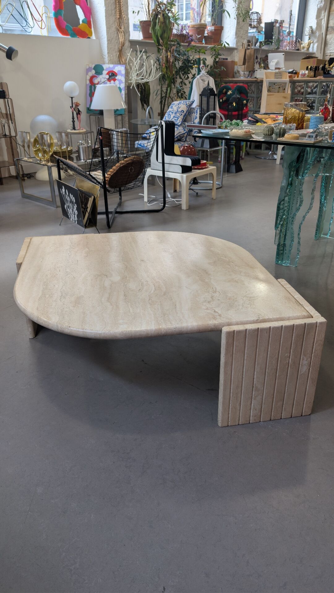 Table basse oeil travertin