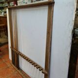 Wooden billiard tail holder