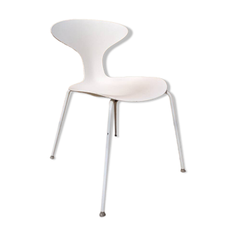 Orbit chair Bernhardt design