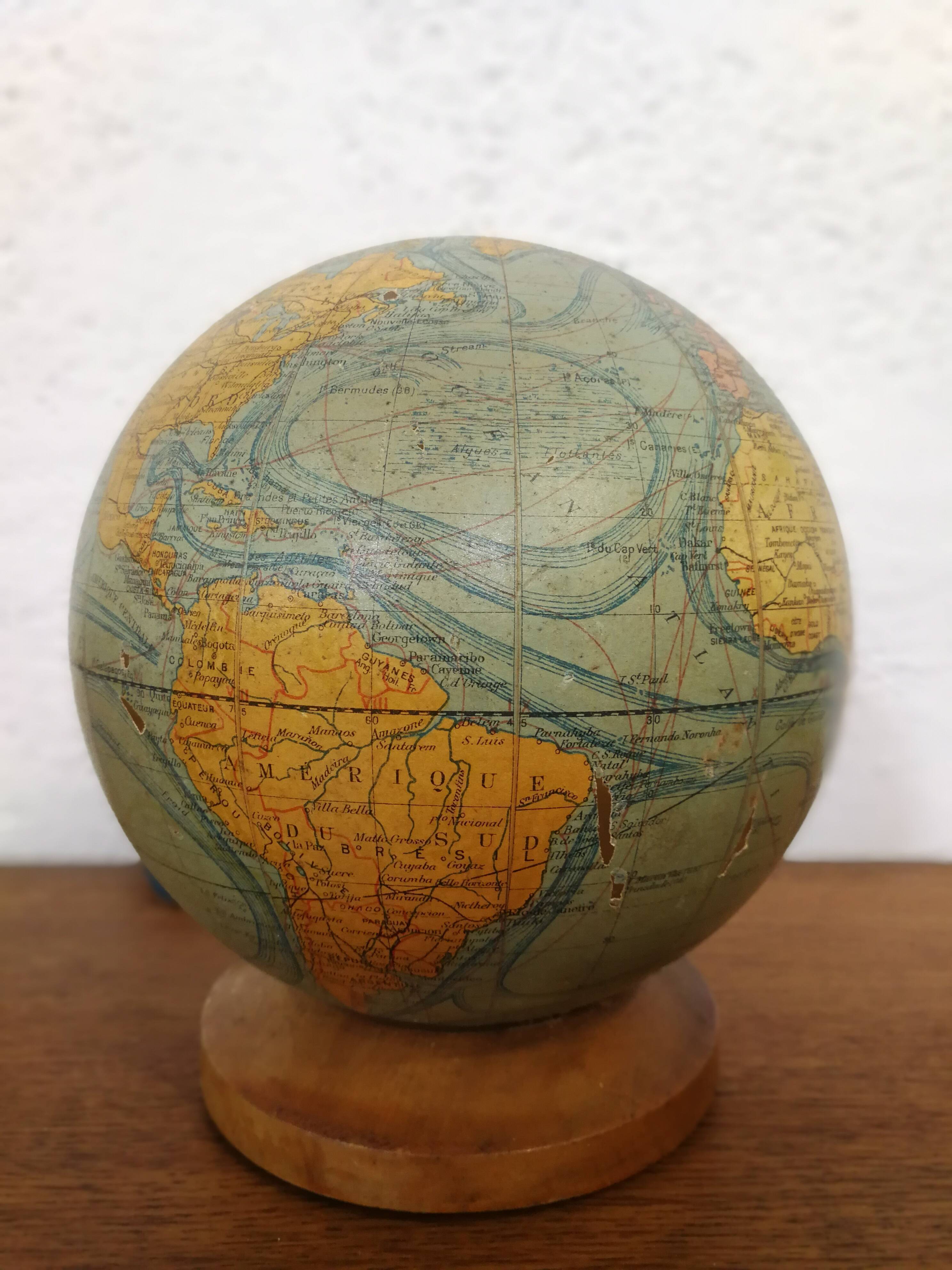 Globe ground glass J Forest  1950