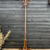 Baumann parrot coat rack