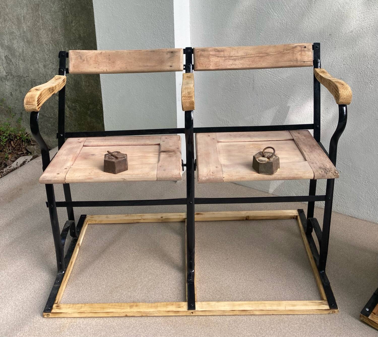 Two-seater folding theatre bench