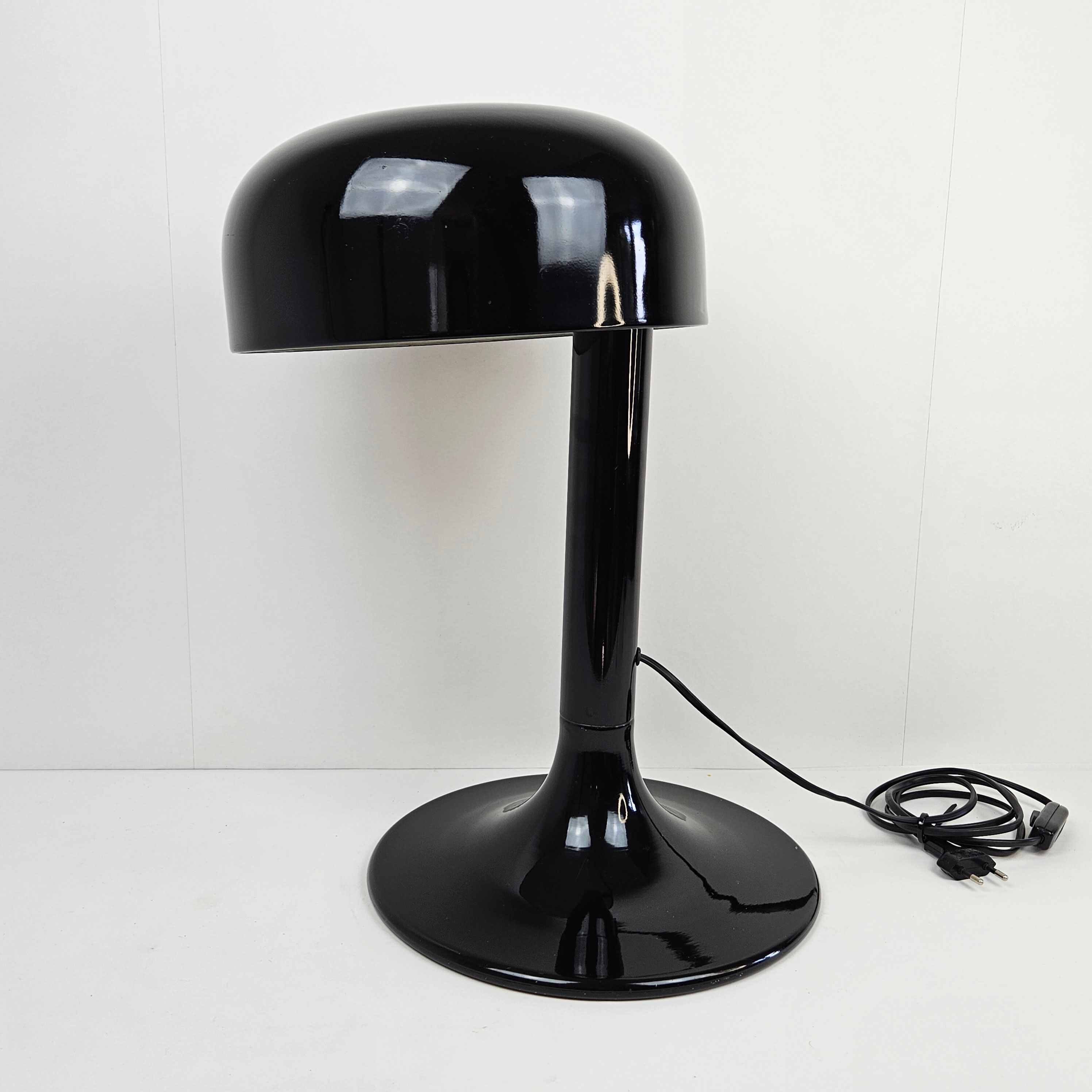 Model 3105 "Studio" Table Lamp by Carlo Viligiardi for Stilnovo, 1972