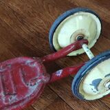 Vintage 3-wheel scooter