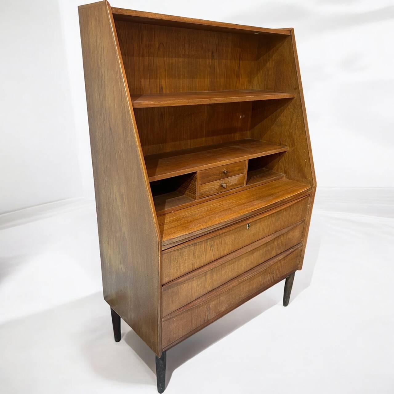 Scandinavian secretary from the 60s
