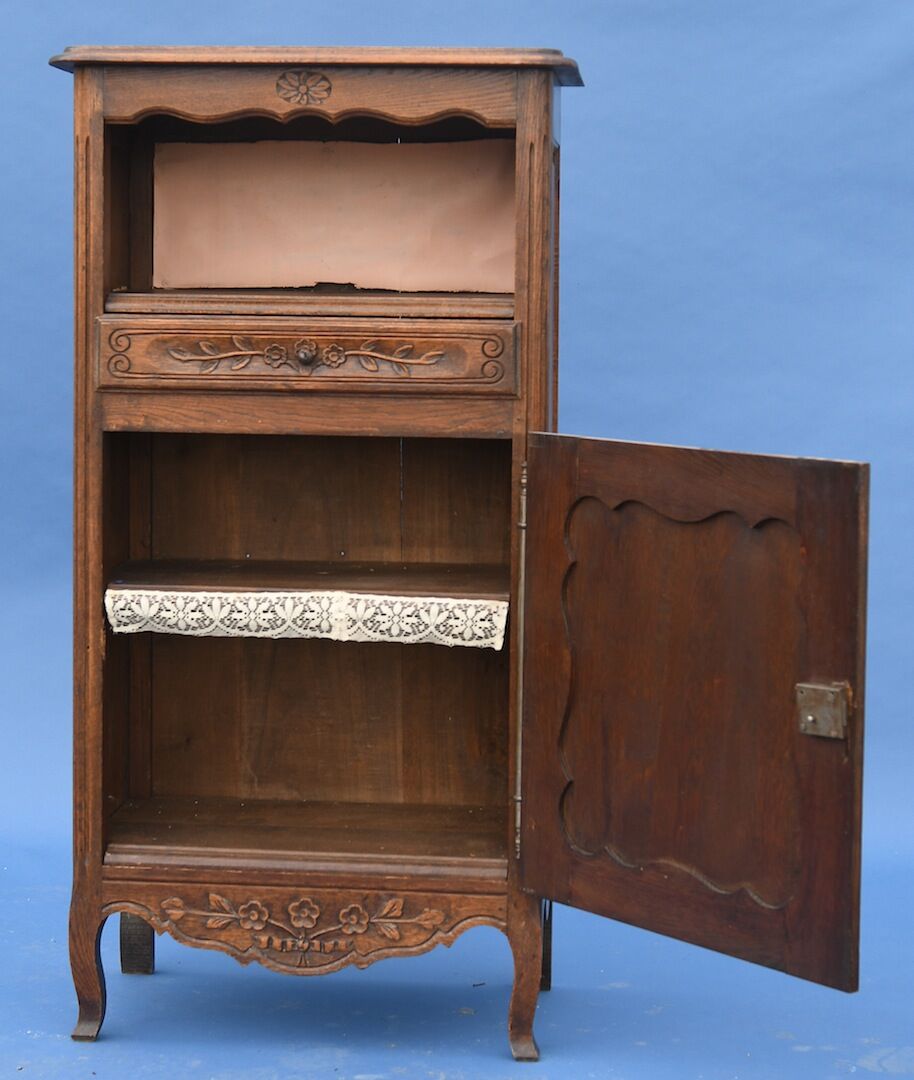 Oak confectioner's buffet