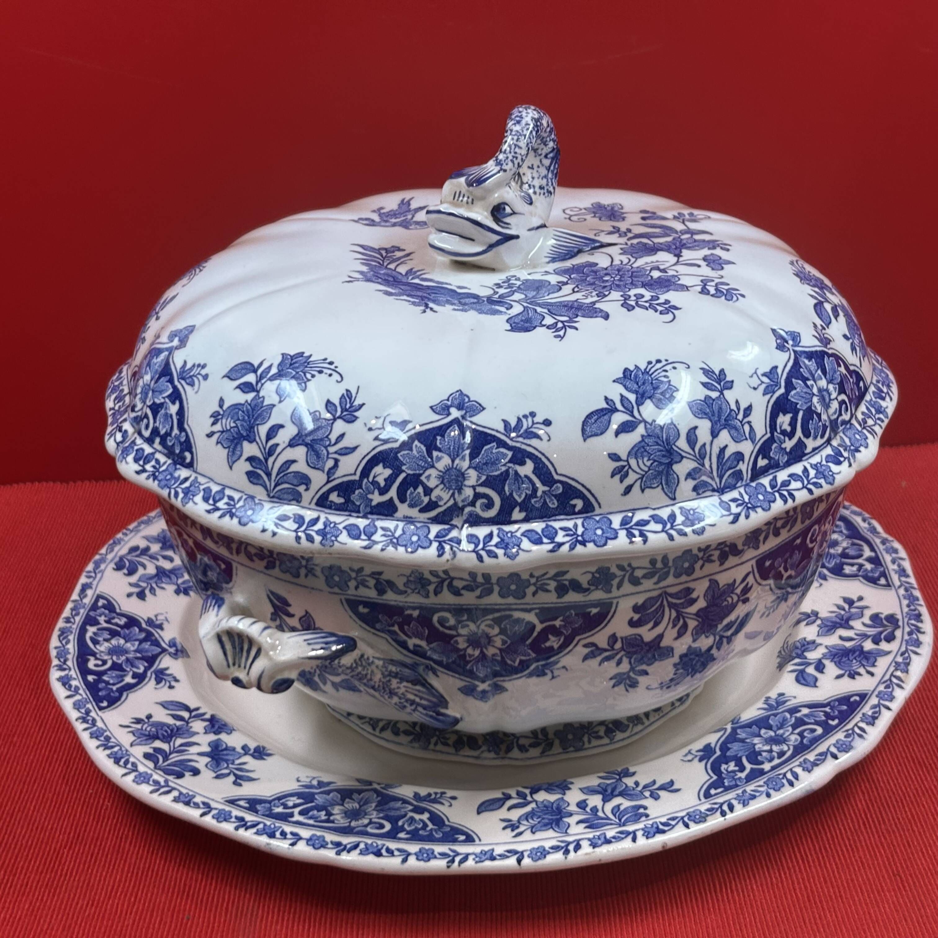 Soup tureen in gien earthenware & its dish, dauphin model delft blue and