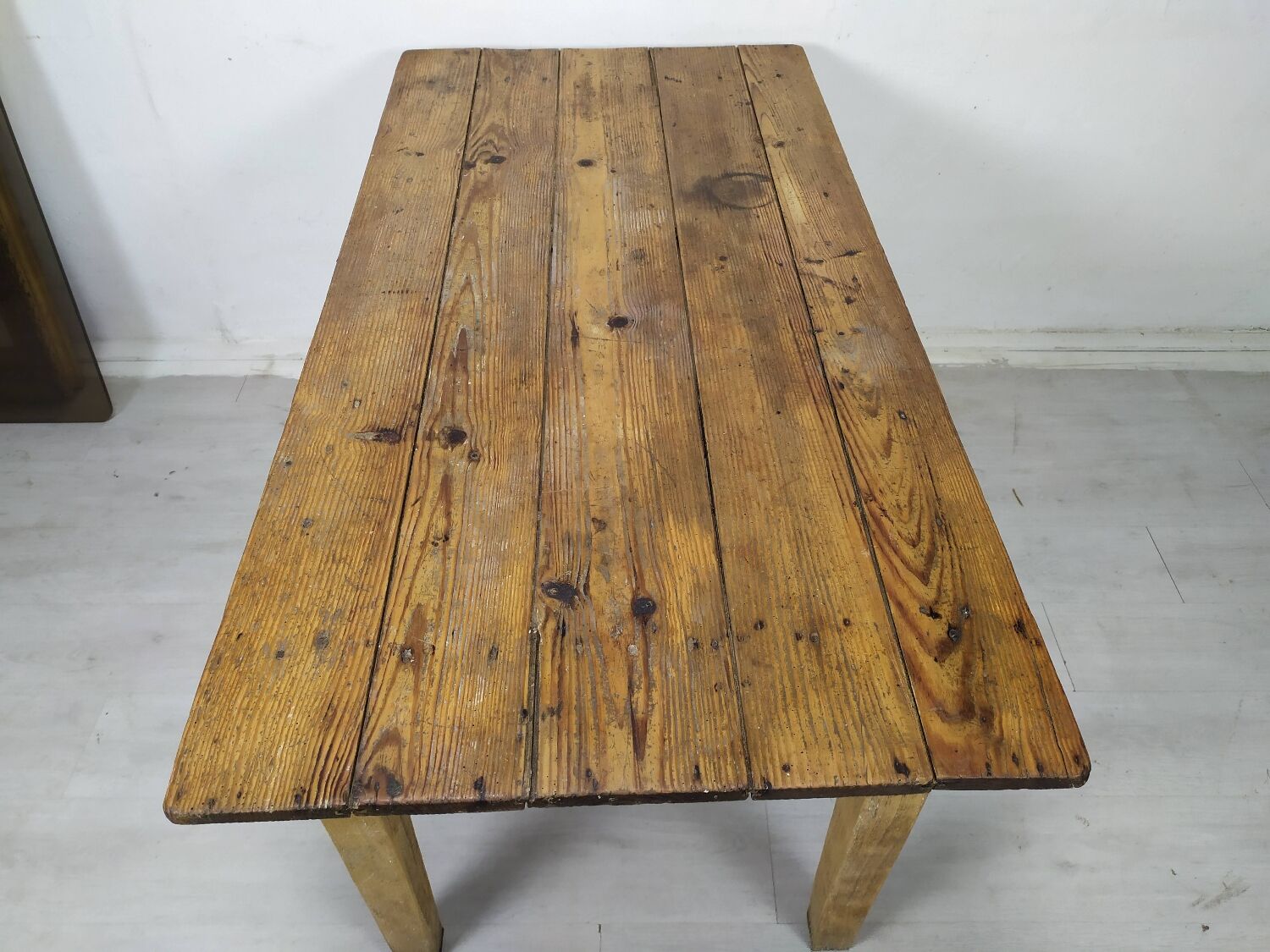 Farmhouse table