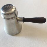 Salt shaker and pepper shaker
